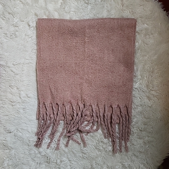 Women's Fashion Scarves Bundle Fall Winter Spring Accessory Lot - Picture 5 of 15